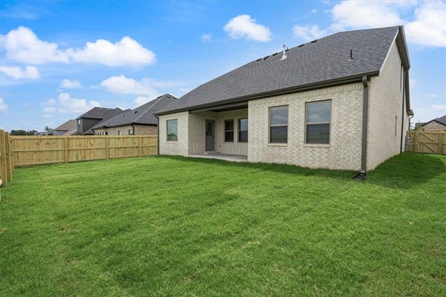 6908 SW Orange Avenue, Bentonville, AR 72713