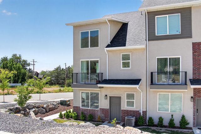 2811 S ORCHARD HILL LN, Perry, UT 84302