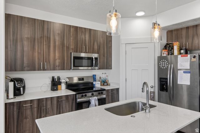 2811 S ORCHARD HILL LN, Perry, UT 84302