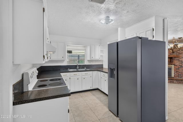 9954 LARKDALE Court, Jacksonville, FL 32257