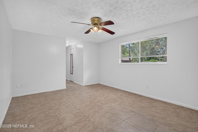 9954 LARKDALE Court, Jacksonville, FL 32257