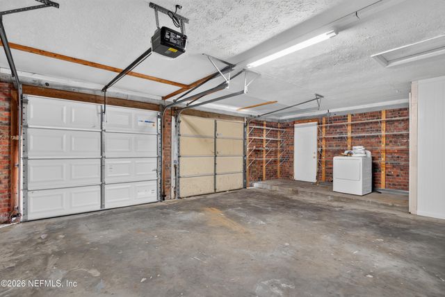 9954 LARKDALE Court, Jacksonville, FL 32257