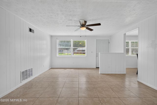 9954 LARKDALE Court, Jacksonville, FL 32257