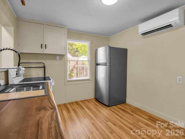 159 Onteora Boulevard, Asheville, NC 28803