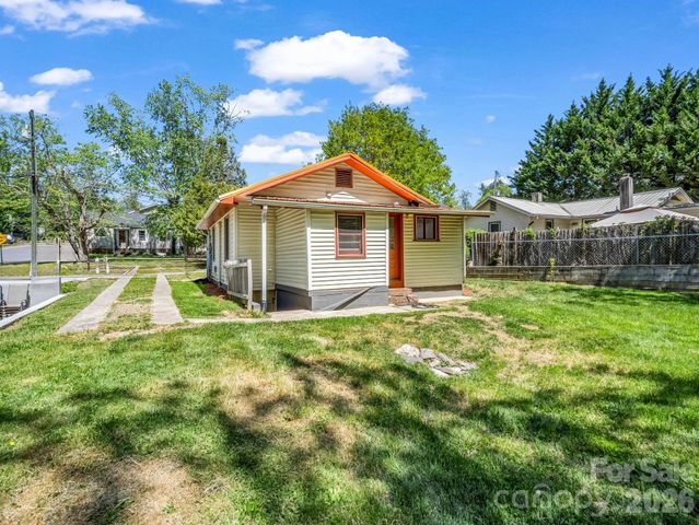 159 Onteora Boulevard, Asheville, NC 28803