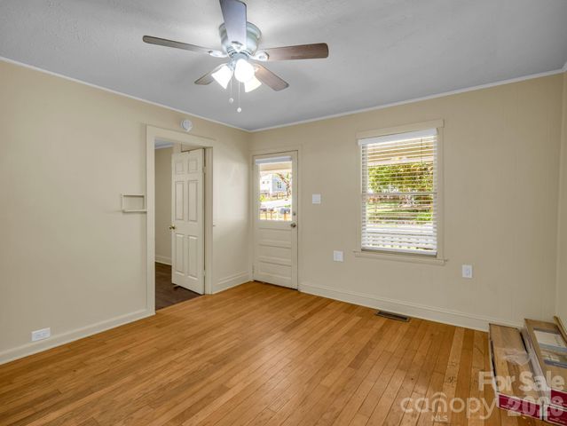 159 Onteora Boulevard, Asheville, NC 28803
