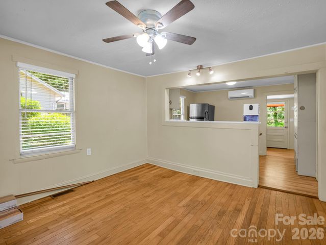 159 Onteora Boulevard, Asheville, NC 28803