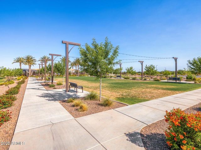 2436 E Fortana Drive, San Tan Valley, AZ 85143