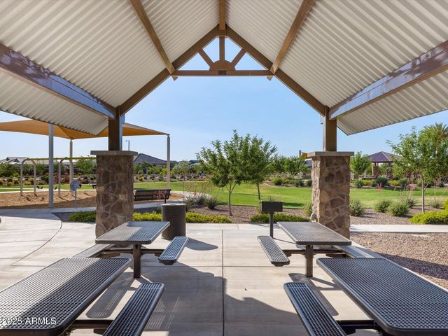 2436 E Fortana Drive, San Tan Valley, AZ 85143