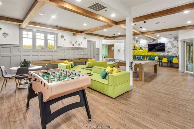 1725 Harvey Mitchell S 411, College Station, TX 77840