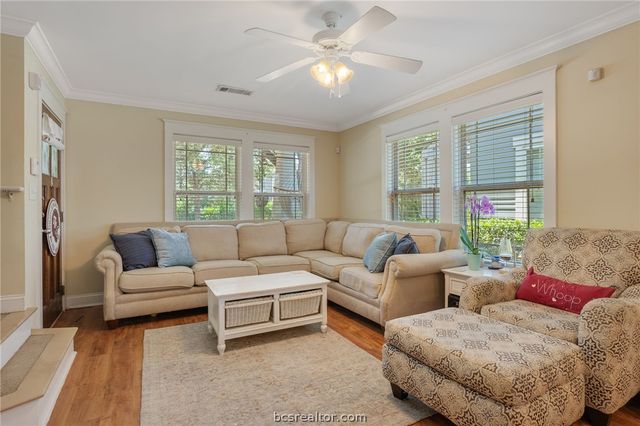 1725 Harvey Mitchell S 411, College Station, TX 77840