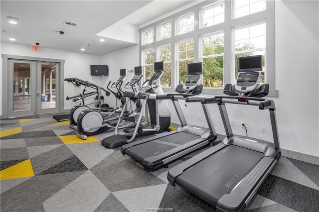 1725 Harvey Mitchell S 411, College Station, TX 77840