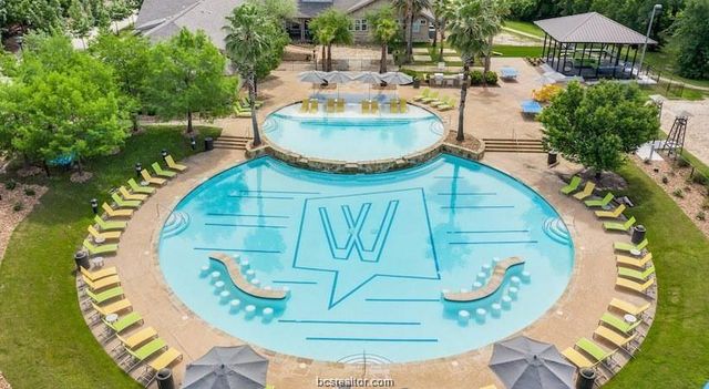 1725 Harvey Mitchell S 411, College Station, TX 77840