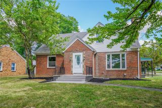 829 S Hawkins Avenue, Akron, OH 44320