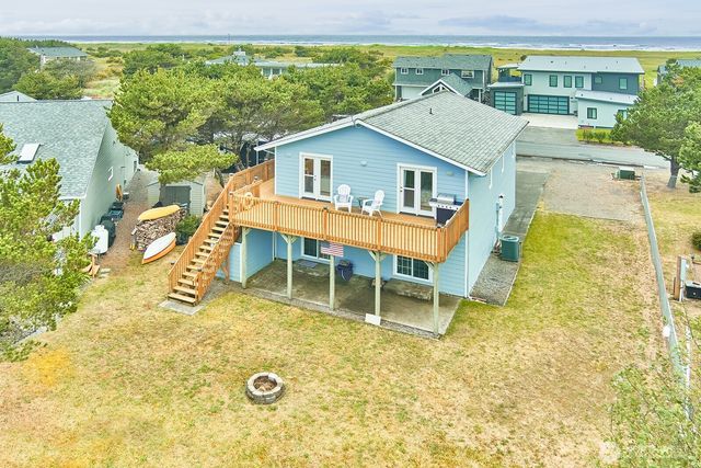 32208 G Street, Ocean Park, WA 98640