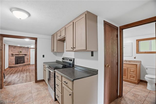 1047 Drift Fork Rd, Elizabeth, WV 26143