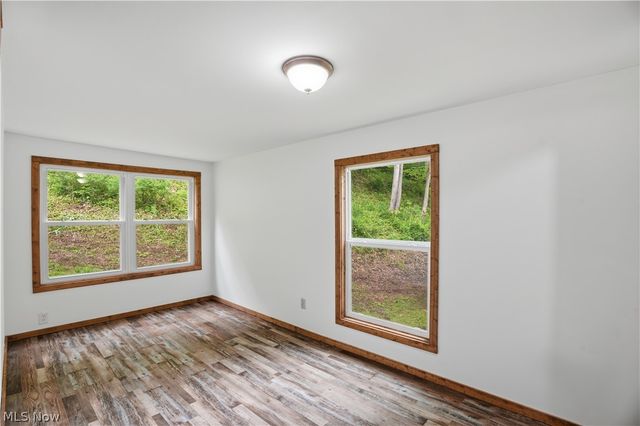 1047 Drift Fork Rd, Elizabeth, WV 26143