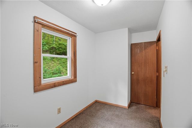1047 Drift Fork Rd, Elizabeth, WV 26143