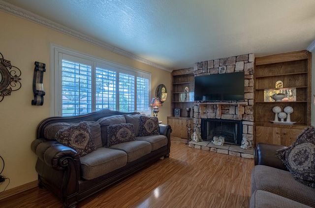 971 Cherry Street, Hollister, CA 95023