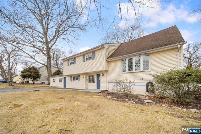 601 Oakwood Drive, Northvale, NJ 07647
