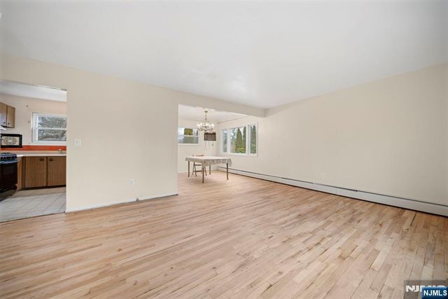 601 Oakwood Drive, Northvale, NJ 07647