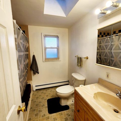 83 Hardy Lane, Westbury, NY 11590