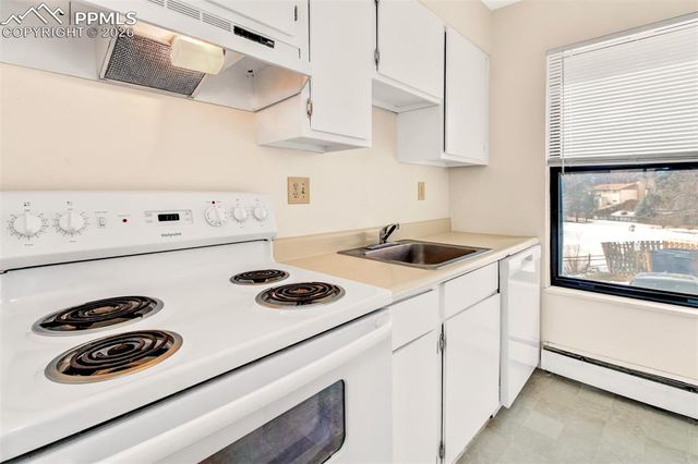 4245 N Carefree Circle B, Colorado Springs, CO 80917