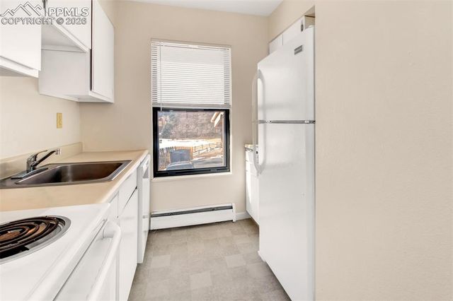 4245 N Carefree Circle B, Colorado Springs, CO 80917