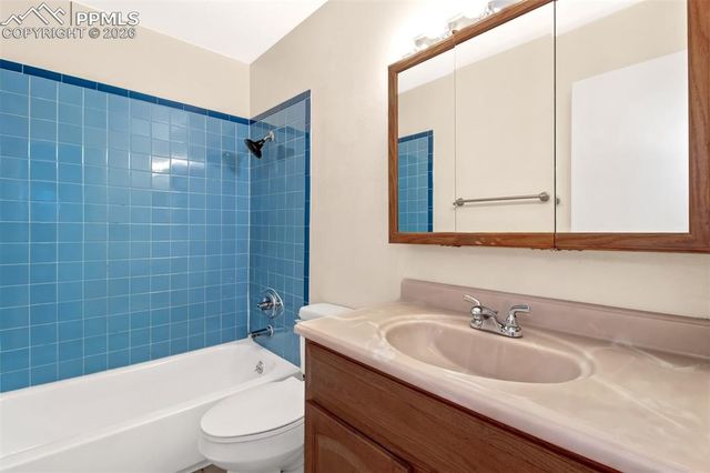 4245 N Carefree Circle B, Colorado Springs, CO 80917