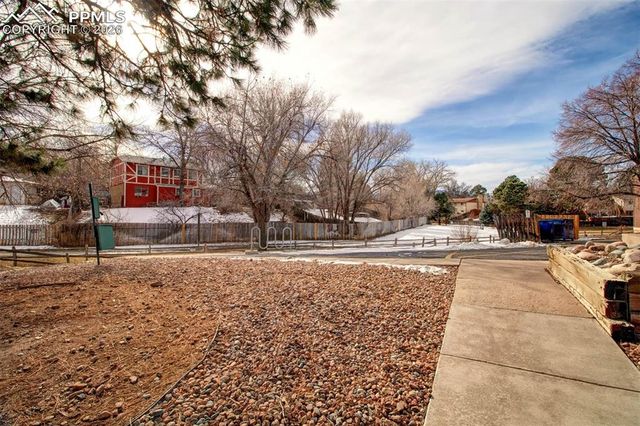 4245 N Carefree Circle B, Colorado Springs, CO 80917