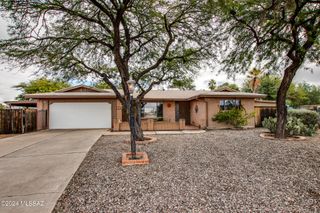 9530 E Baker Street, Tucson, AZ 85748