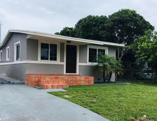 6424 Meade Street, Hollywood, FL 33024