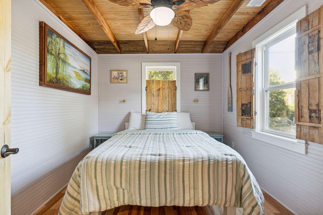 213 E Cooper Avenue, Folly Beach, SC 29439