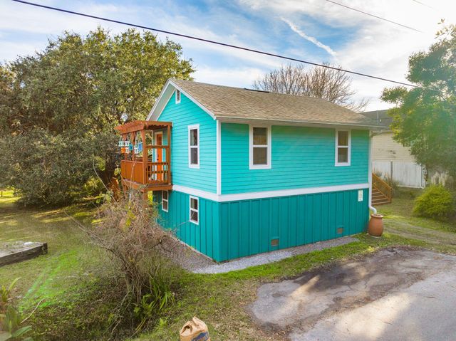 213 E Cooper Avenue, Folly Beach, SC 29439