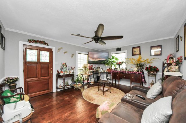 729 E 9th Street, Houston, TX 77007