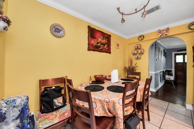 729 E 9th Street, Houston, TX 77007