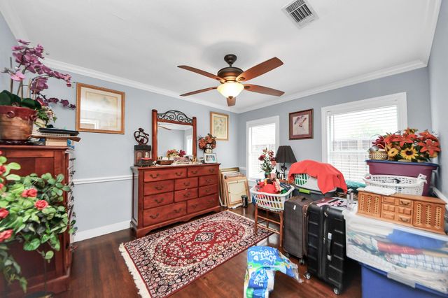 729 E 9th Street, Houston, TX 77007