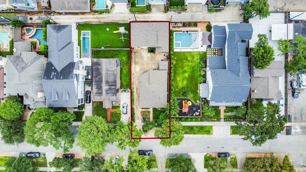 729 E 9th Street, Houston, TX 77007