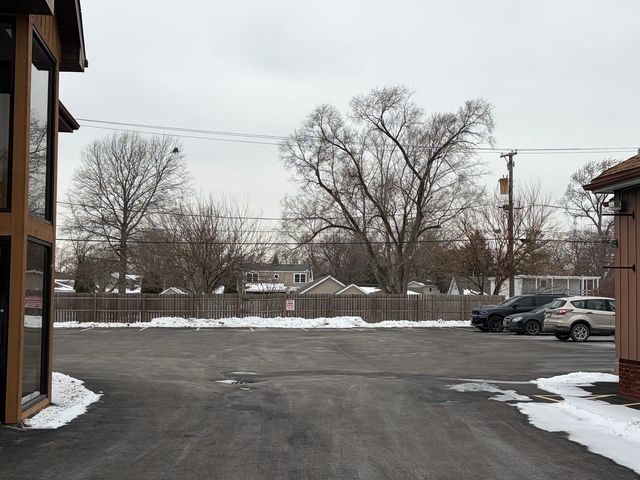 16750 S OAK PARK Avenue 2ND-FLR, Tinley Park, IL 60477