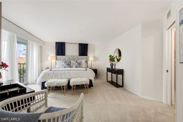 4651 Gulf Shore BLVD N 205, Naples, FL 34103