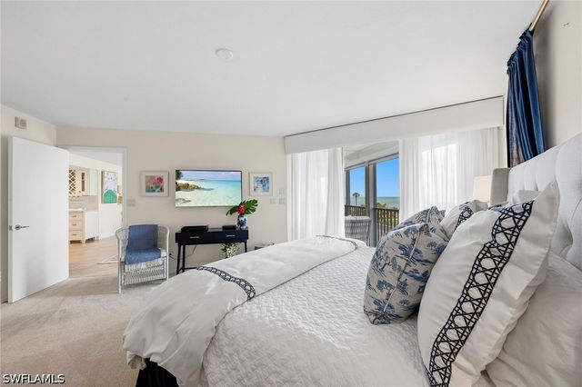 4651 Gulf Shore BLVD N 205, Naples, FL 34103