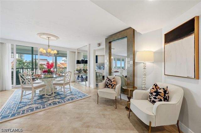 4651 Gulf Shore BLVD N 205, Naples, FL 34103