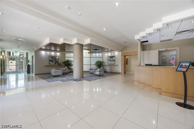 4651 Gulf Shore BLVD N 205, Naples, FL 34103