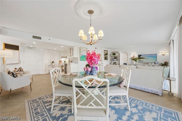 4651 Gulf Shore BLVD N 205, Naples, FL 34103