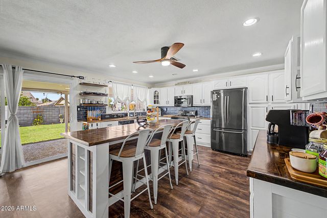 1608 W ALAMO Drive, Chandler, AZ 85224