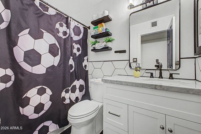 1608 W ALAMO Drive, Chandler, AZ 85224