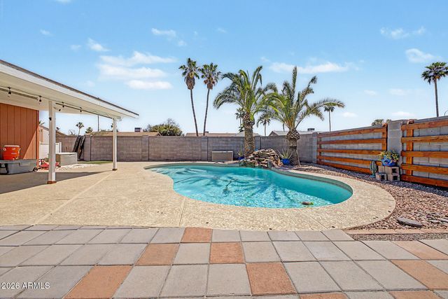 1608 W ALAMO Drive, Chandler, AZ 85224