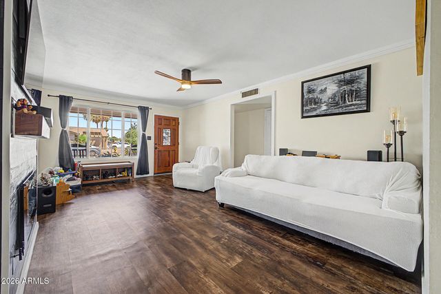 1608 W ALAMO Drive, Chandler, AZ 85224