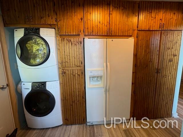 7753 Evergreen Drive, Munising, MI 49862