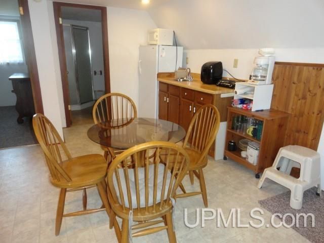 7753 Evergreen Drive, Munising, MI 49862